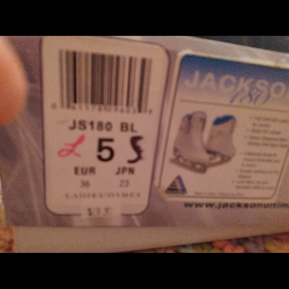 Jackson Ultima Figure Skates - Picture 1 of 5